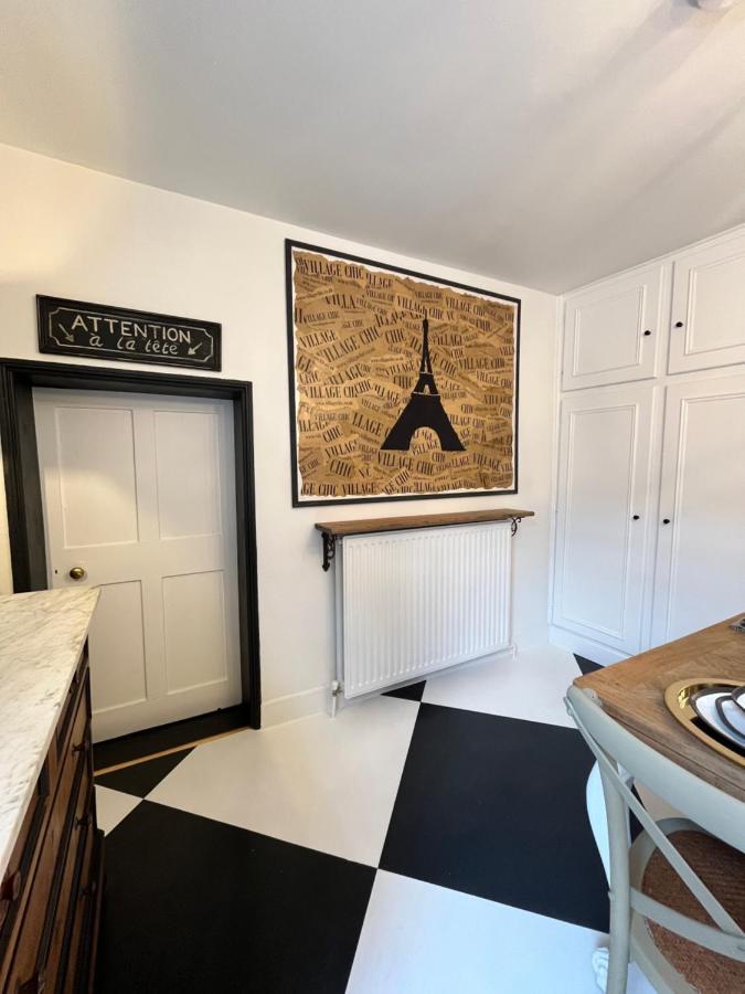 Chateau 9 Neuf Newark-on-Trent  Bagian luar foto